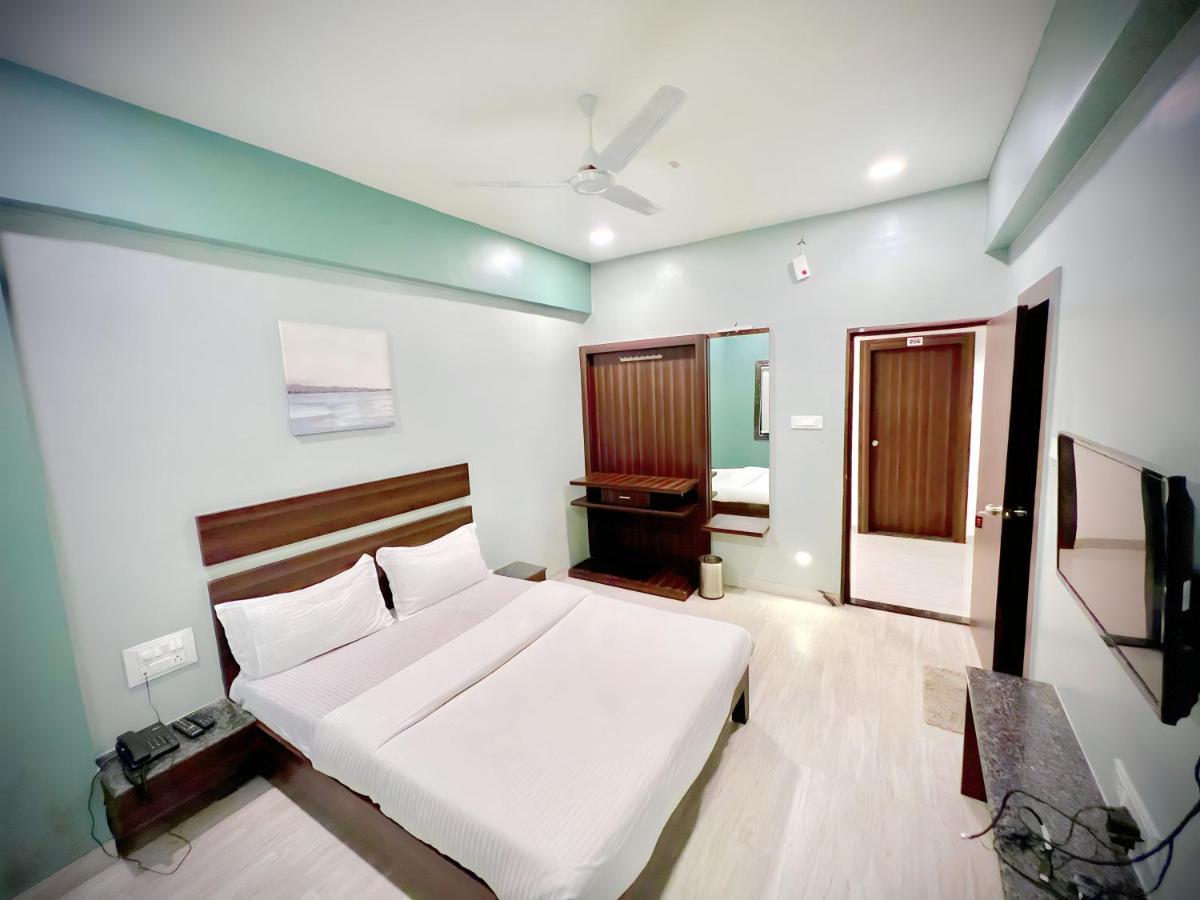 Hotel Rahul Regency, Aurangabad Εξωτερικό φωτογραφία